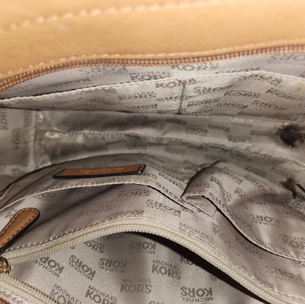 Michael Kor Leather chain link shoulder bag - Picture 3 of 16